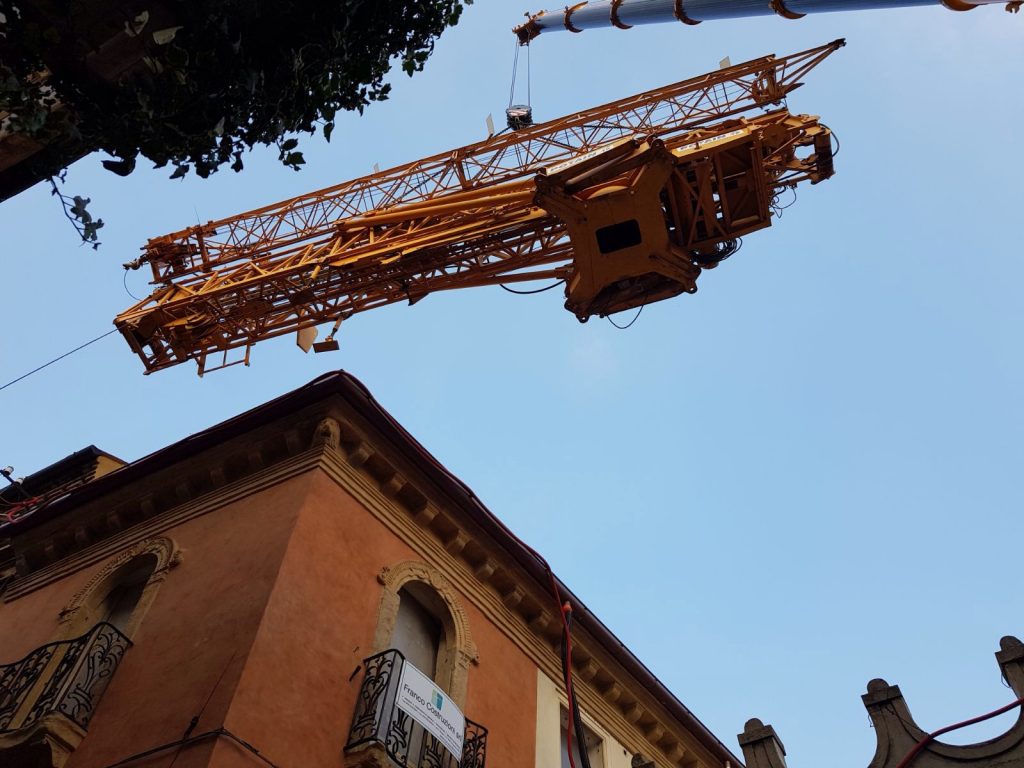 gru Potain a noleggio Padova gru Potain a noleggio Padova