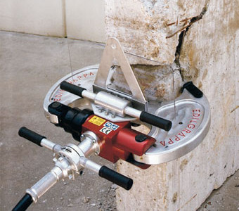 Noleggio Pinza Demolitrice Manuale