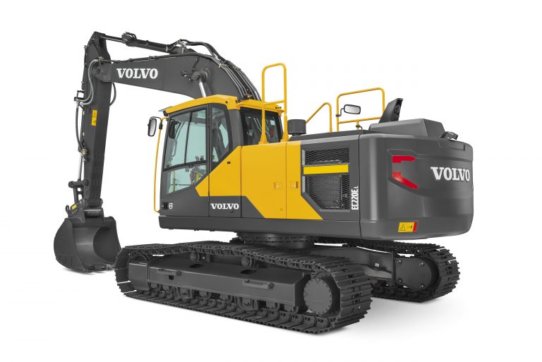 ESCAVATORE CINGOLATO VOLVO EC 220E A NOLEGGIO A VICENZA