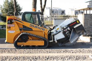 Noleggio Minipale Cingolate con Fresa