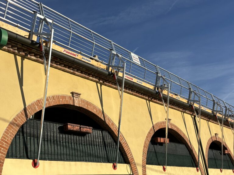 Noleggio Parapetti RSS da cornicione